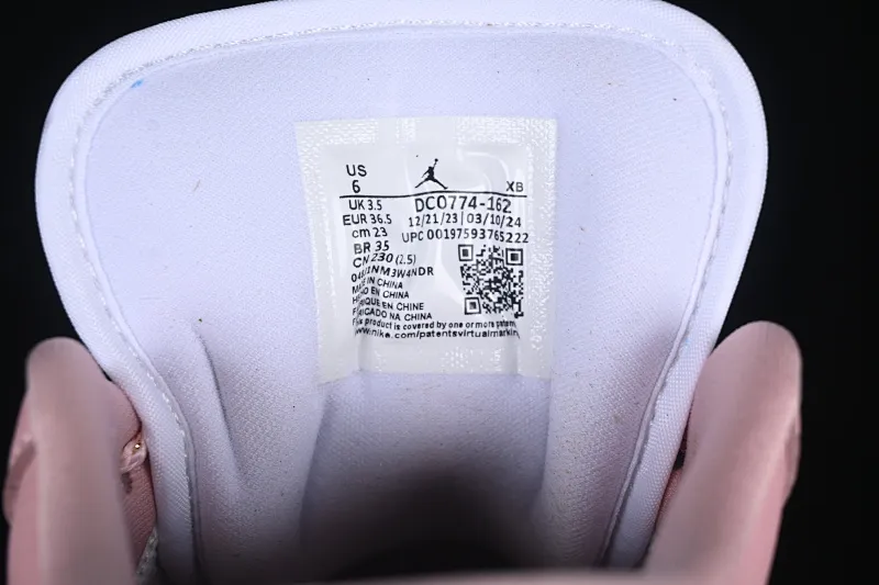 All categories Air Jordan Jordan series basketball shoes Air Jordan 1 Low Air Jordan 1 Low AJ1 Joe 1 customized model white pink low-top cultural and leisure sports sneakers DC0774-162